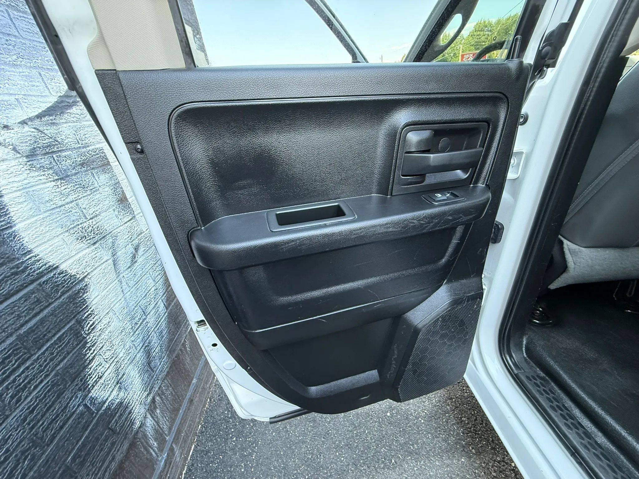 Used 2019 RAM 1500 Tradesman AWD/4WD image 43