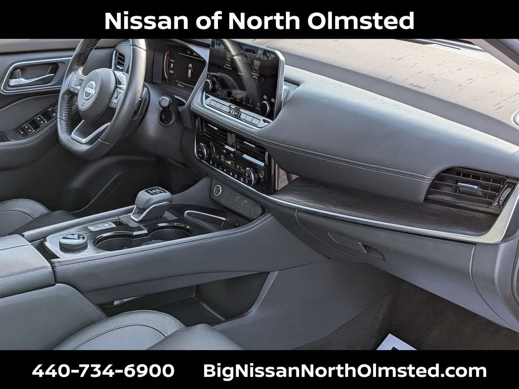 Certified 2022 Nissan Rogue Platinum w/ Head-Up Display Package AWD/4WD image 29