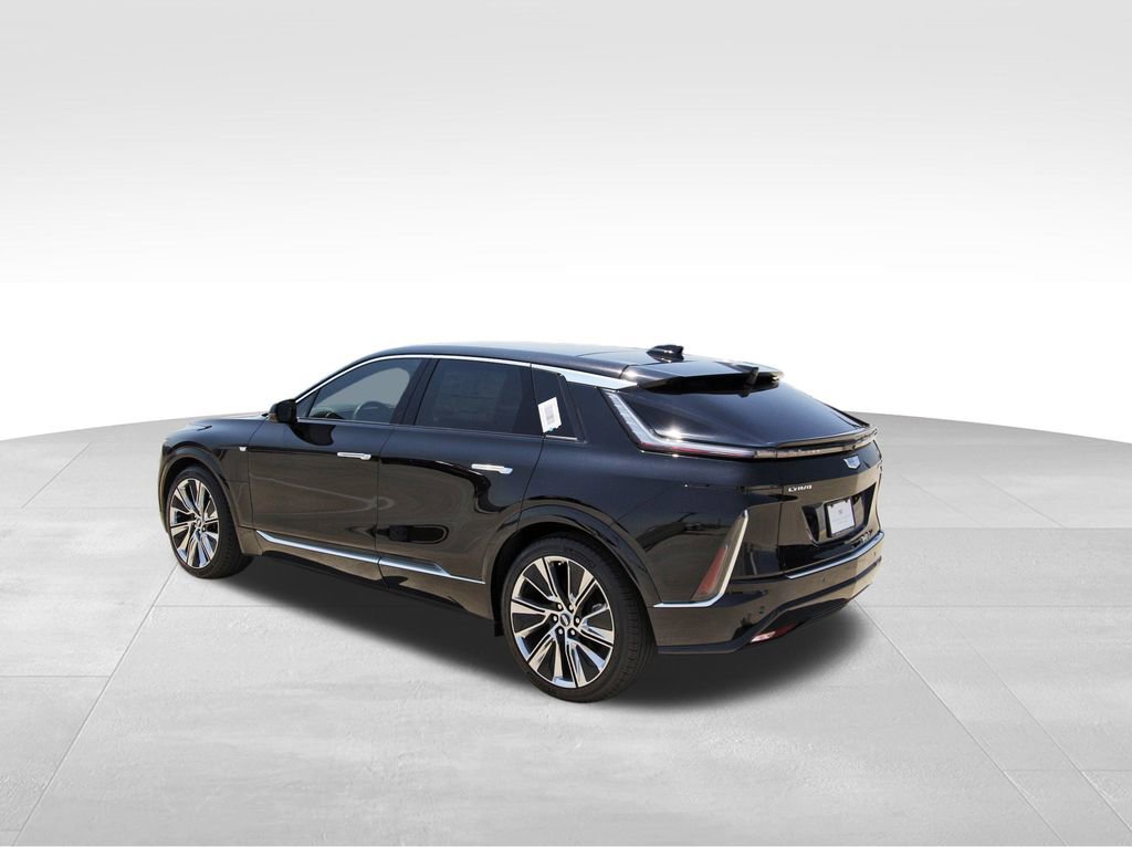 New 2026 Cadillac Lyriq Signature Luxury image 3