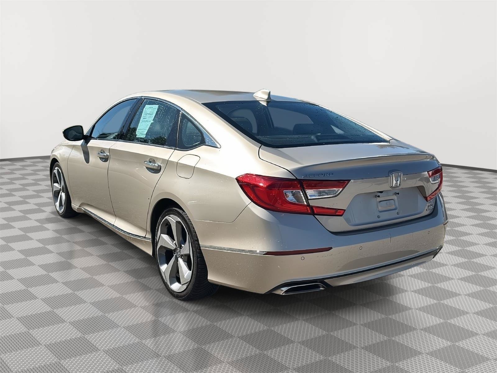 Used 2020 Honda Accord Touring image 25