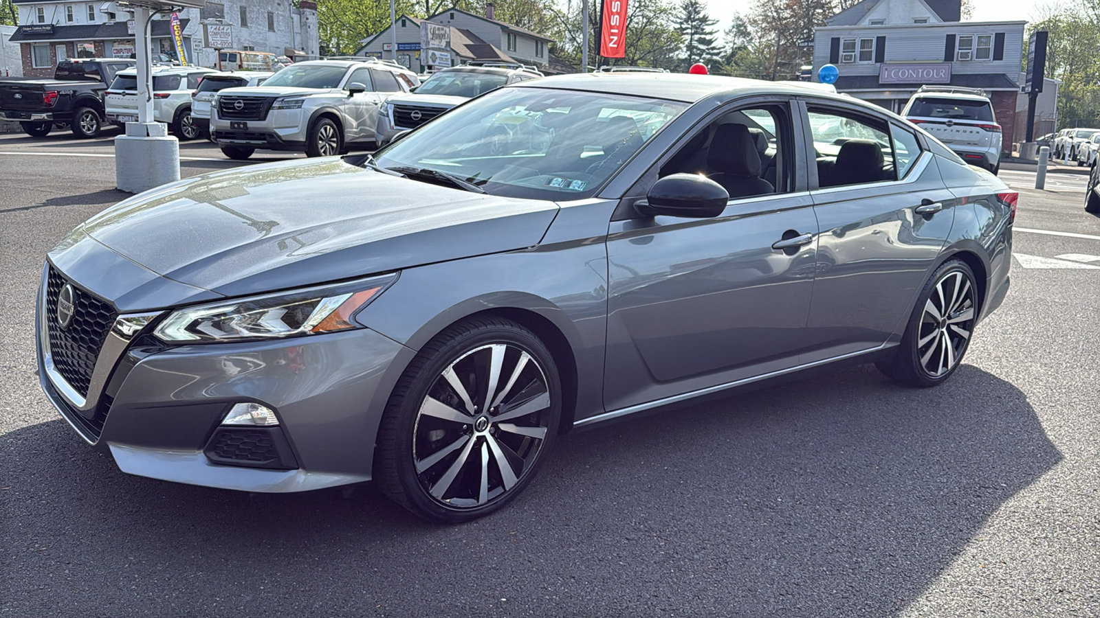 Used 2020 Nissan Altima 2.5 SR FWD image 3