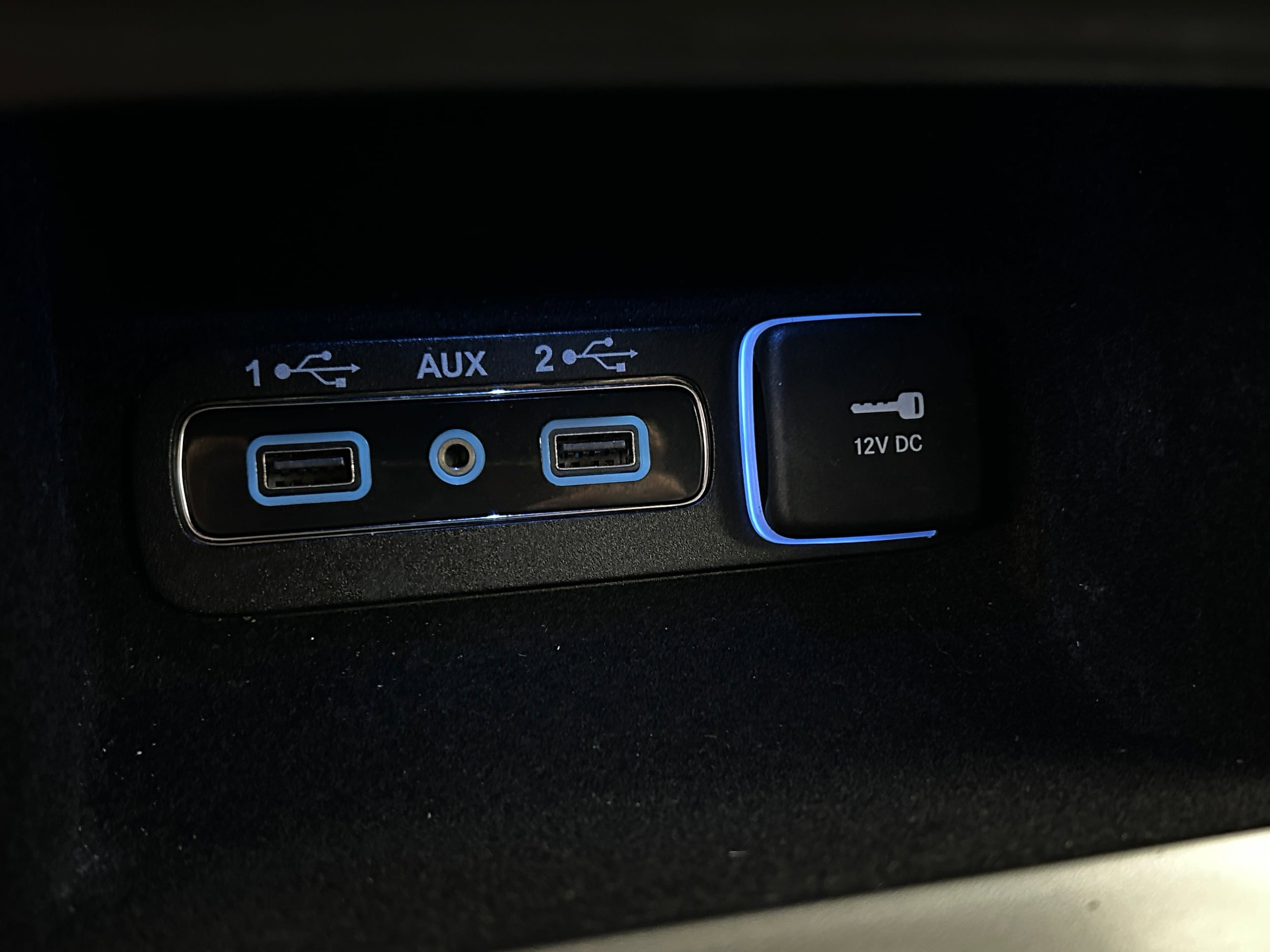 Used 2018 Jeep Grand Cherokee Limited AWD/4WD image 12