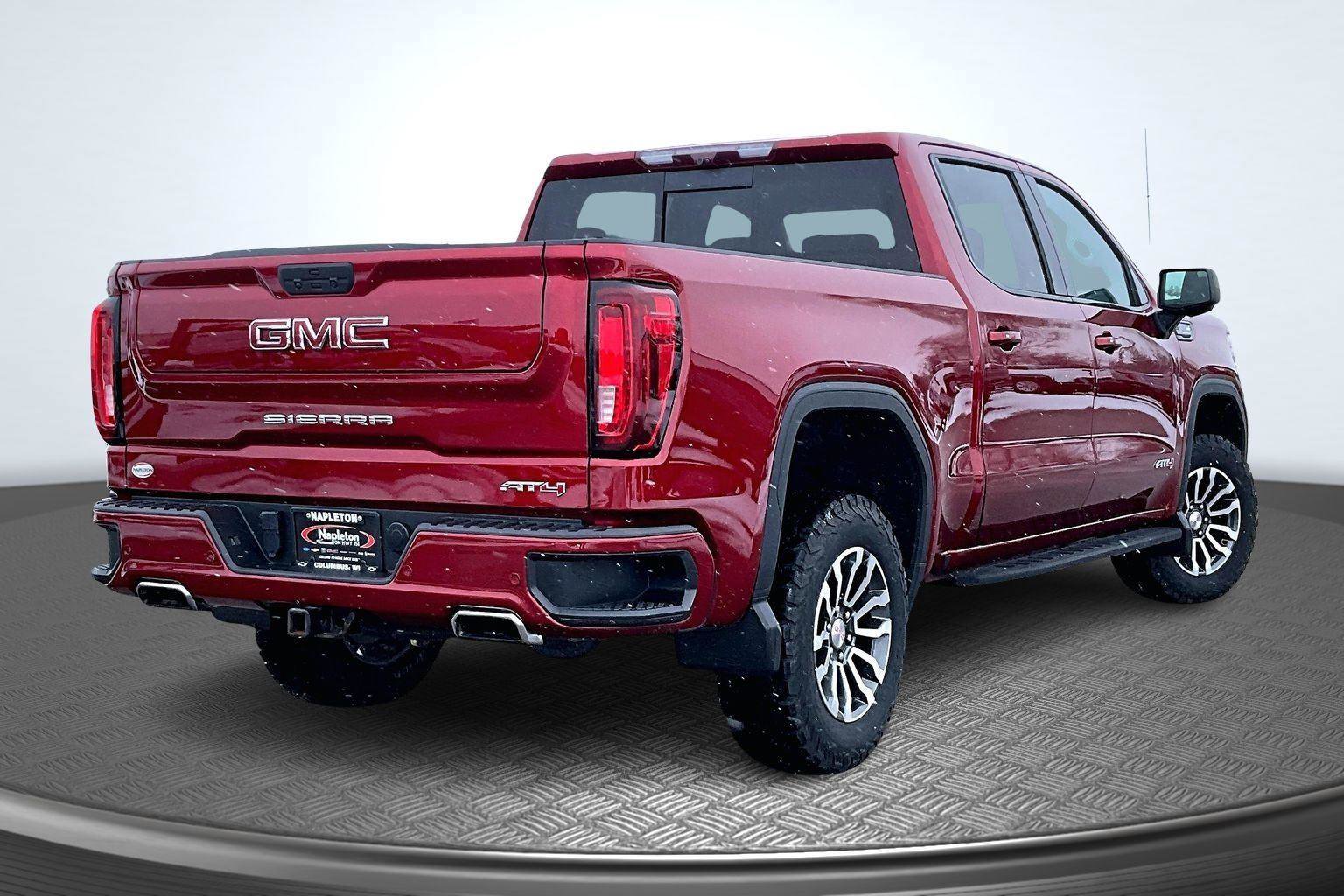 Used 2021 GMC Sierra 1500 AT4 w/ AT4 Value Package image 2