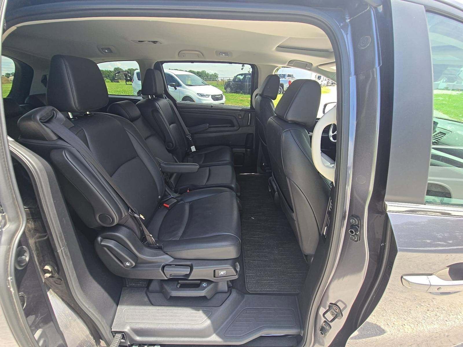Used 2025 Honda Odyssey EX-L image 13