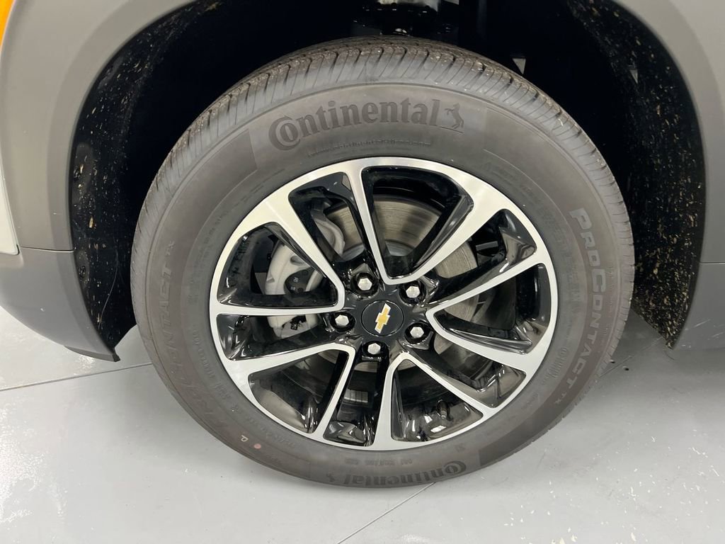 Used 2024 Chevrolet TrailBlazer LT w/ Driver Confidence Package FWD image 25