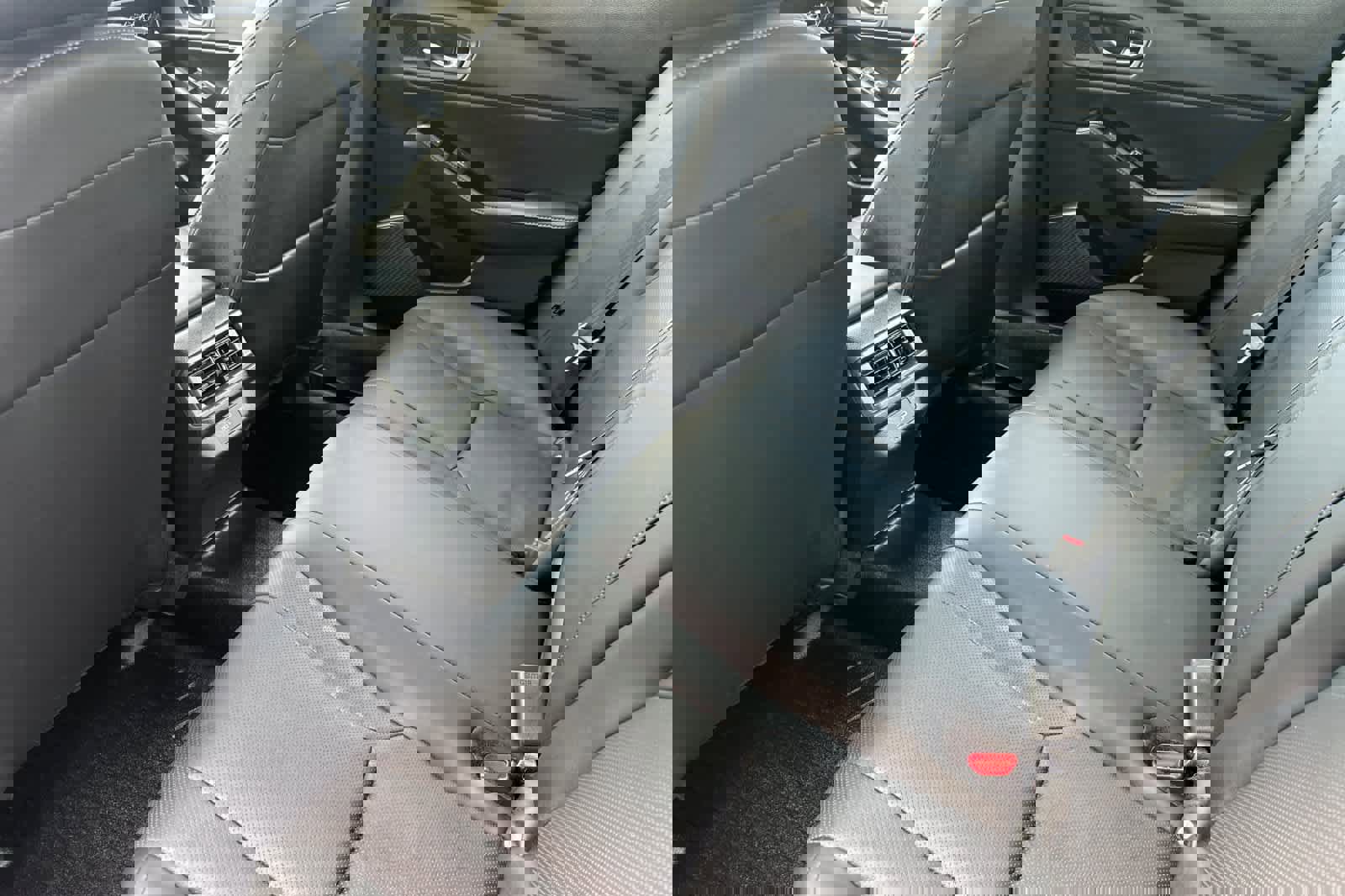 Used 2023 Honda Accord Touring image 4