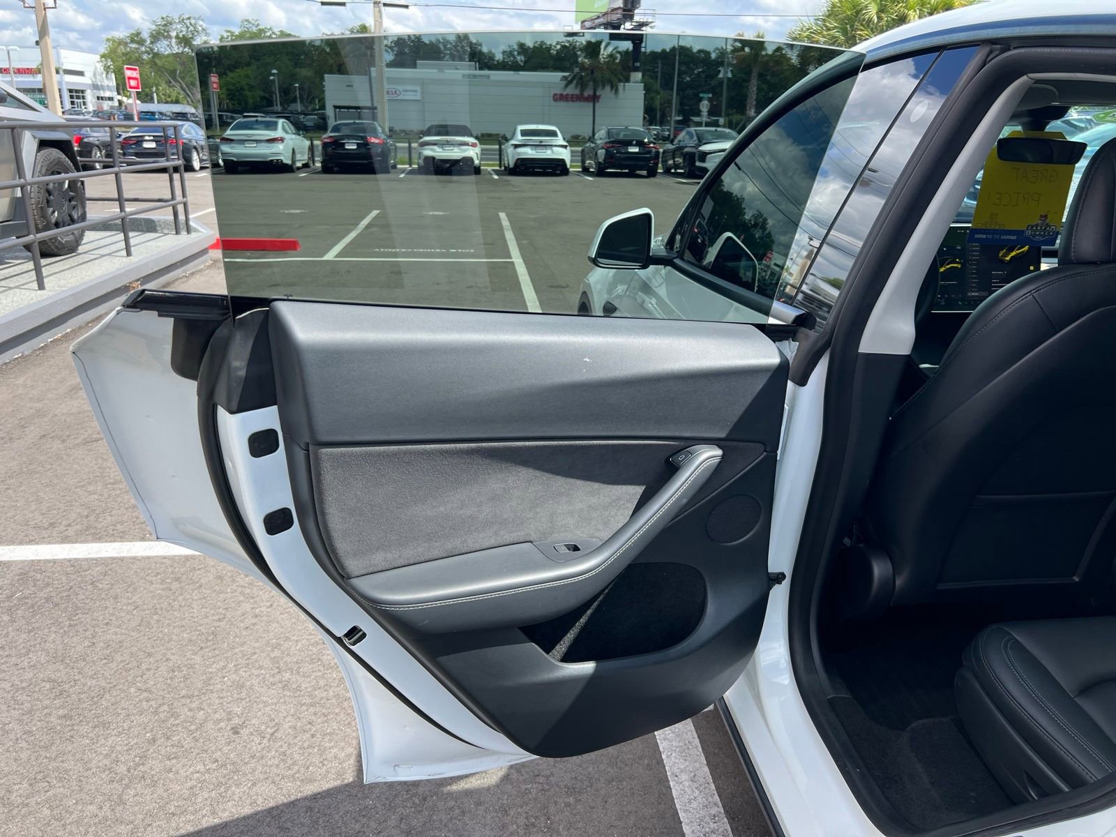 Used 2023 Tesla Model Y Long Range AWD/4WD image 47