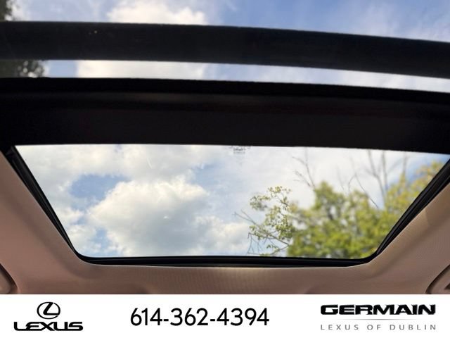 Used 2017 Ford Escape Titanium AWD/4WD image 16
