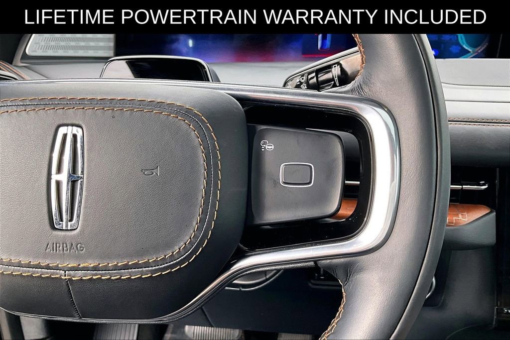Used 2025 Lincoln Navigator L Black Label image 27