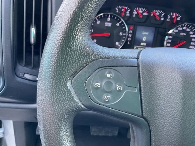 Used 2018 Chevrolet Silverado 1500 Custom w/ Custom Value Package AWD/4WD image 24