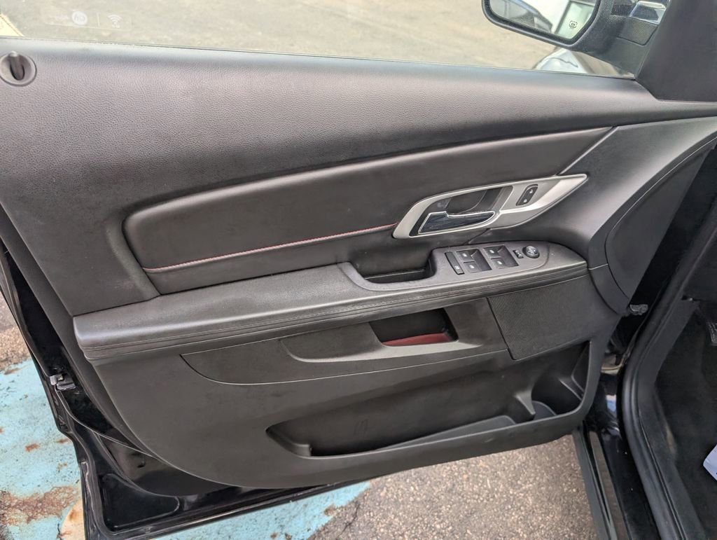 Used 2017 GMC Terrain SLE image 13