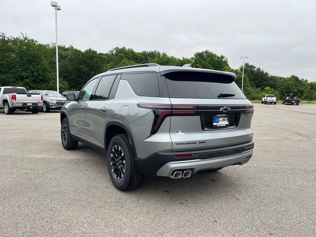 New 2026 Chevrolet Traverse Z71 w/ Enhanced Driving Package AWD/4WD image 3