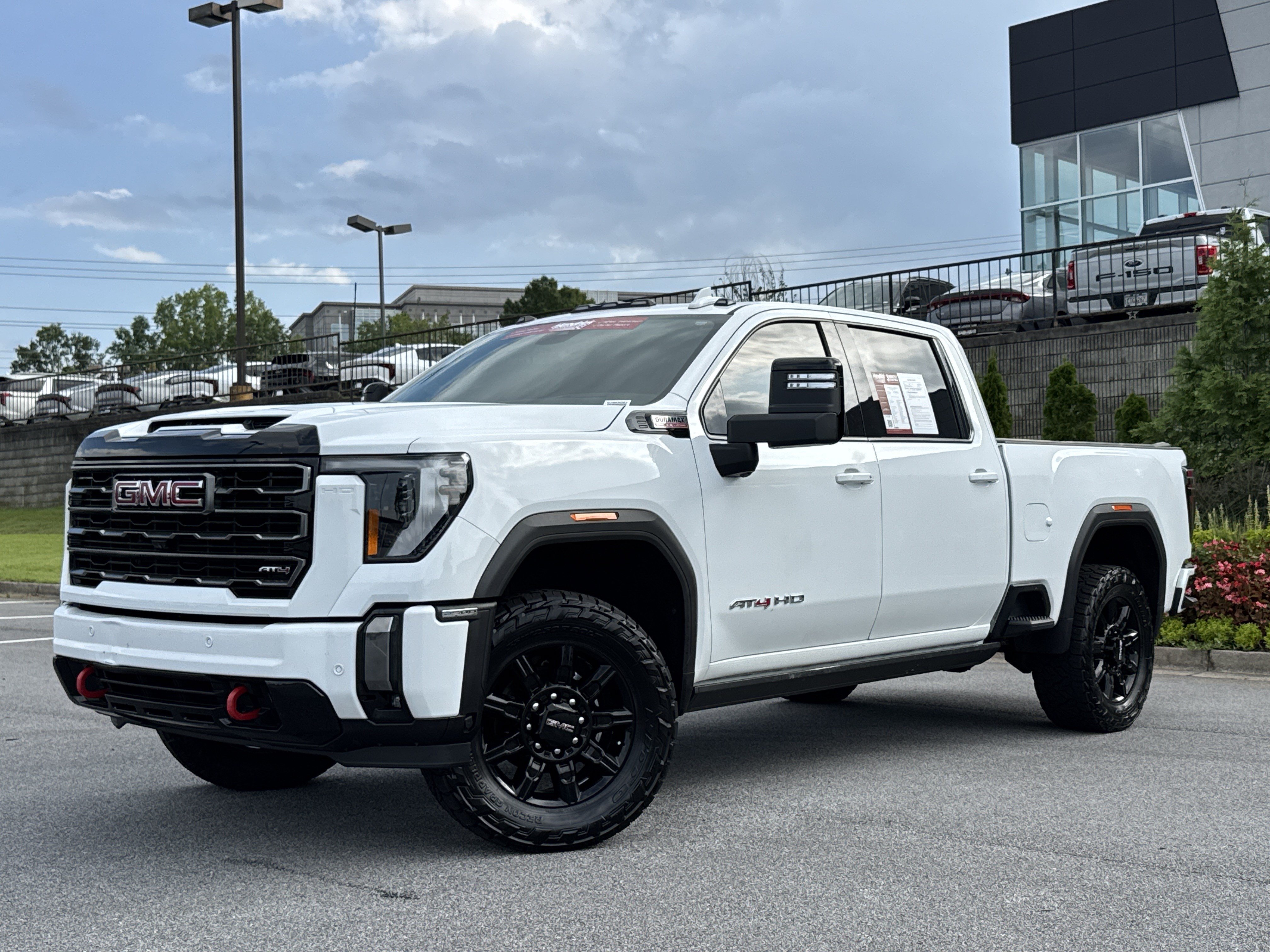 Used 2024 GMC Sierra 2500 AT4 w/ AT4 Premium Plus Package AWD/4WD image 5