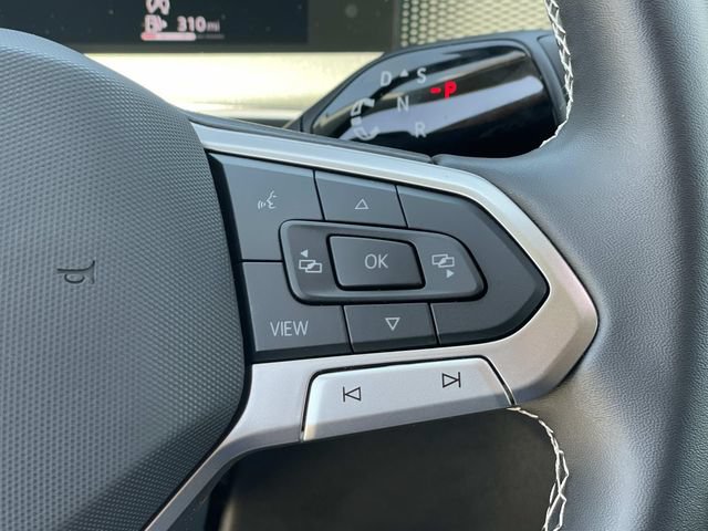 Used 2026 Volkswagen Tiguan S FWD image 9