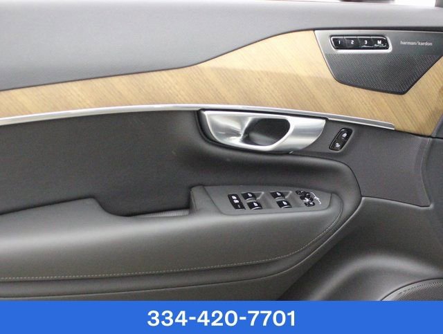 Used 2024 Volvo XC90 B6 Plus w/ Protection Package image 10