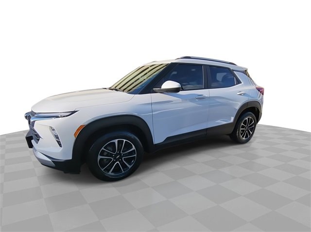 Certified 2024 Chevrolet TrailBlazer LT w/ Driver Confidence Package image 4