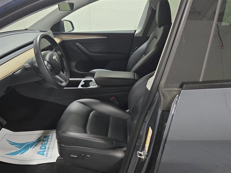 Used 2023 Tesla Model Y Long Range image 5