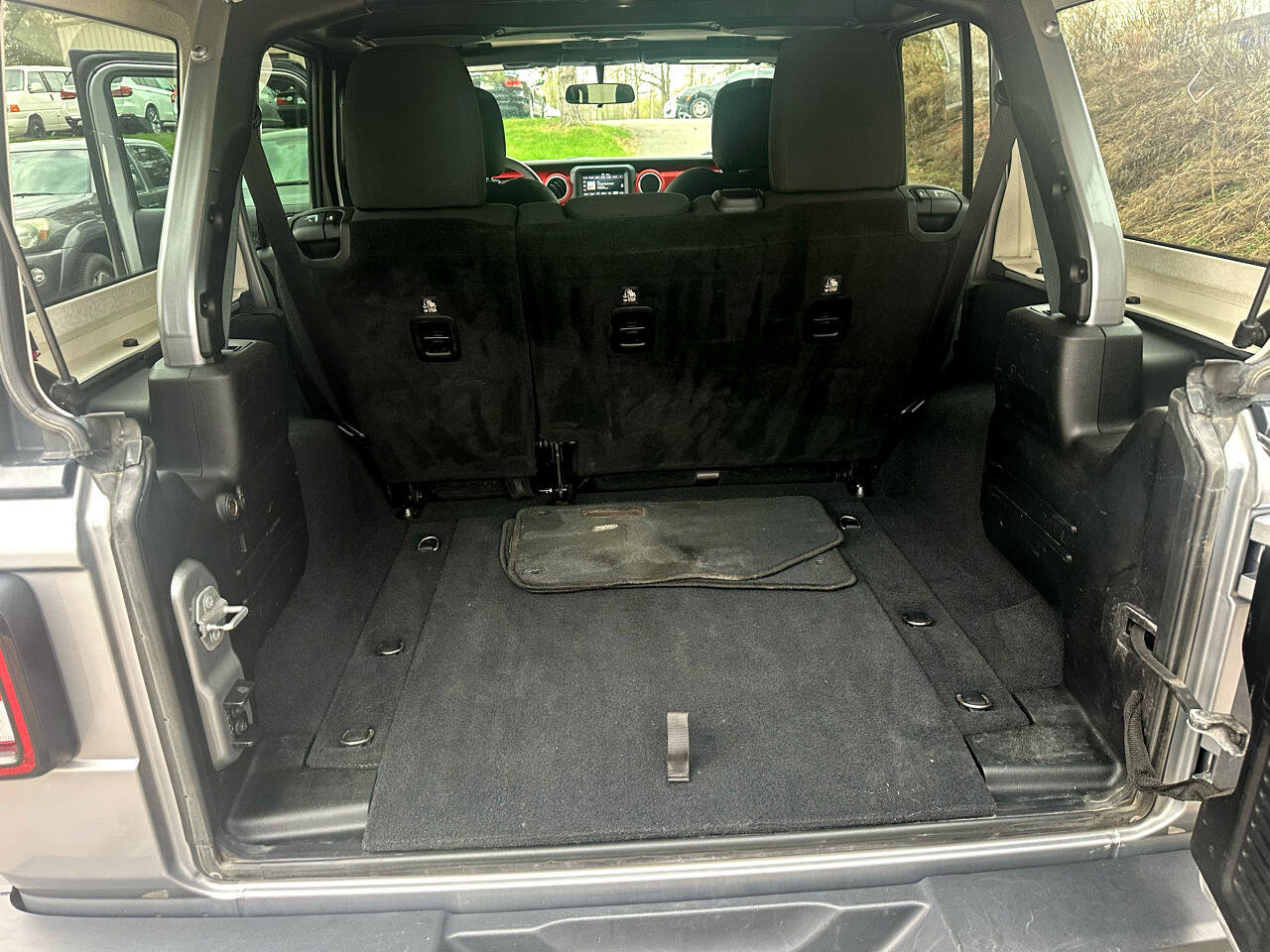 Used 2018 Jeep Wrangler Unlimited Rubicon image 15