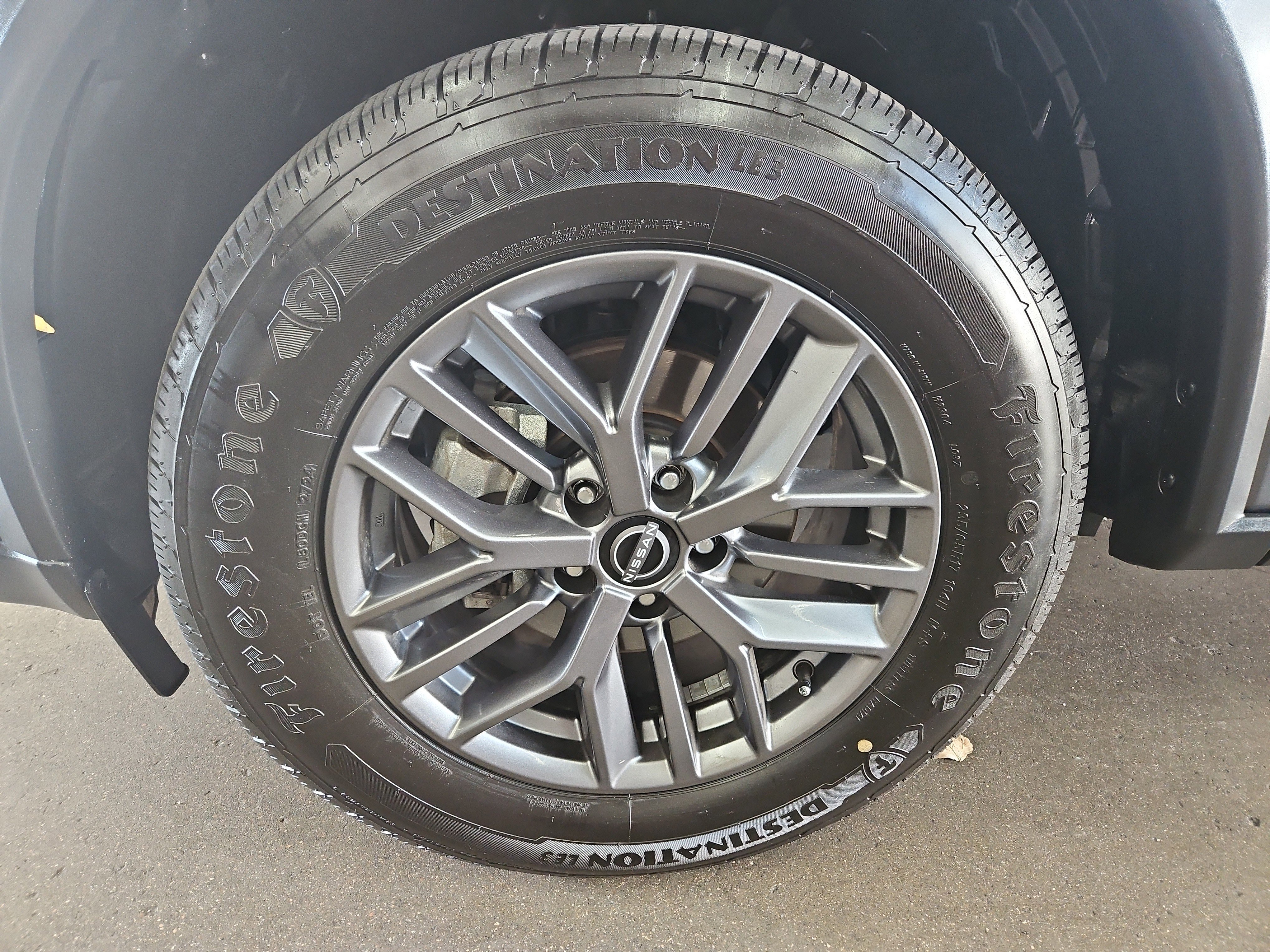 Used 2024 Nissan Rogue S image 18