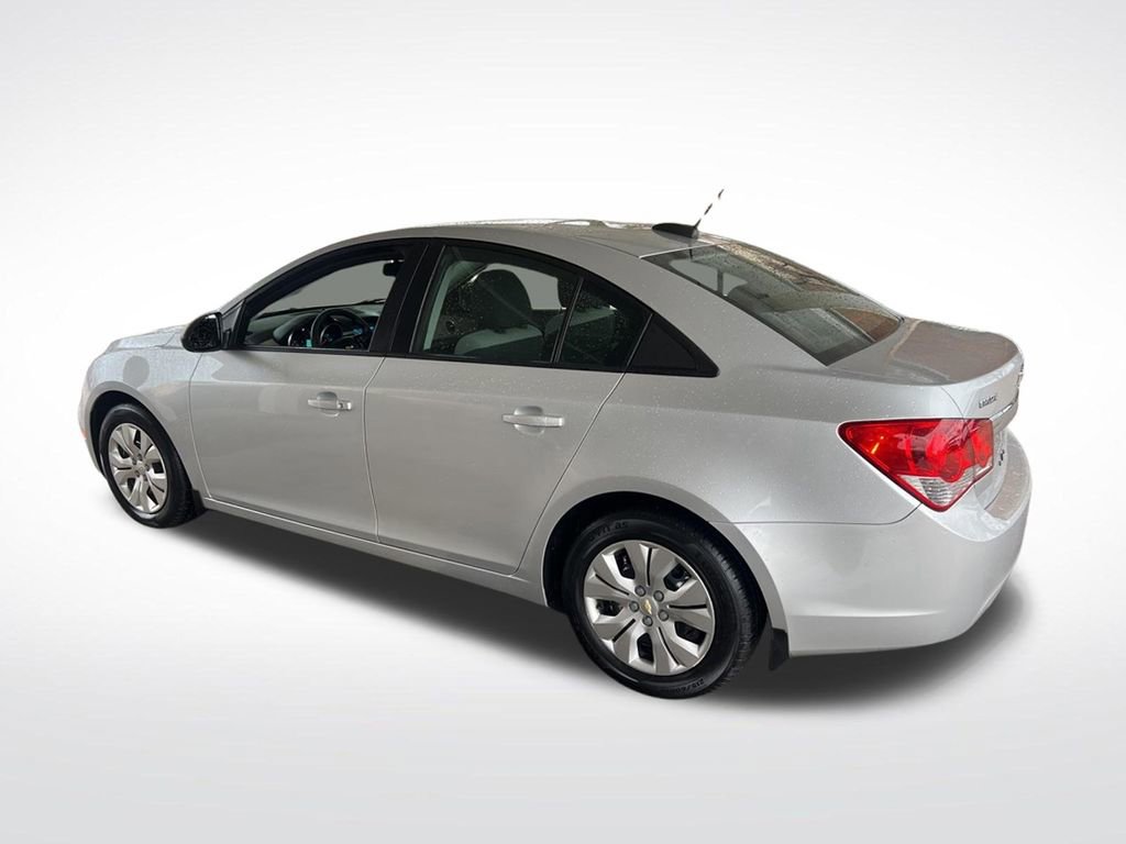 Used 2015 Chevrolet Cruze LS FWD image 45