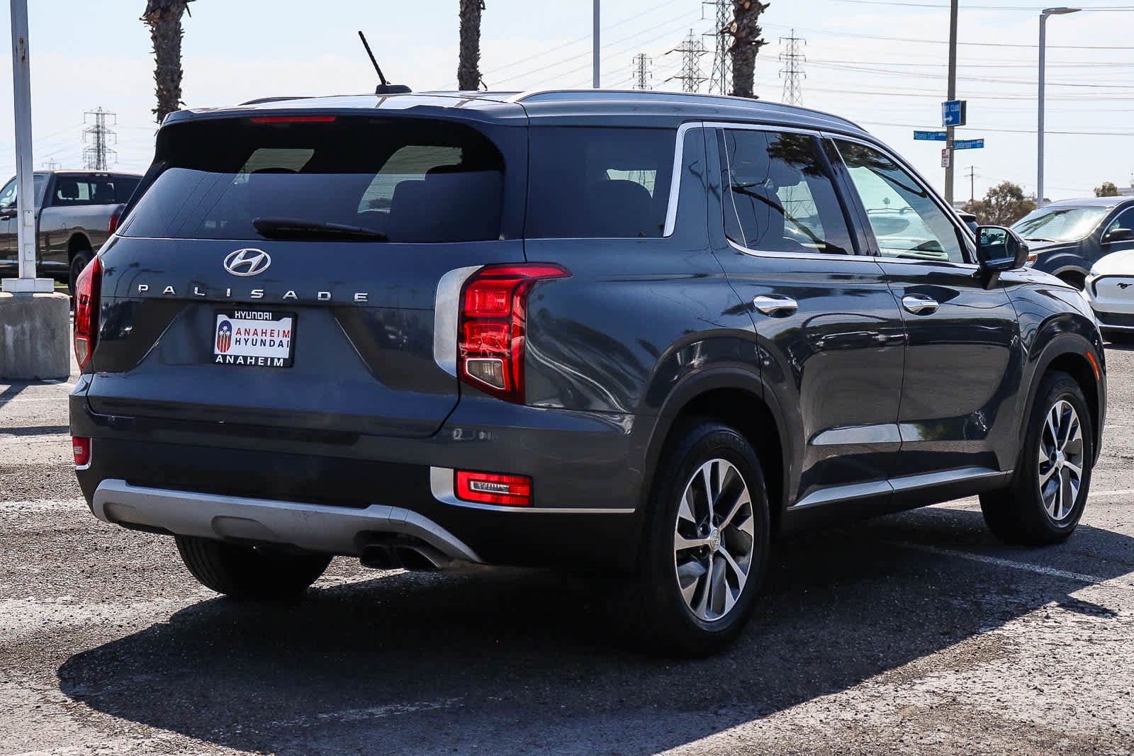 Used 2021 Hyundai Palisade SEL FWD image 6