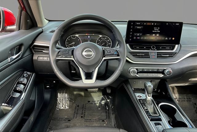Used 2023 Nissan Altima 2.5 SV w/ SV Premium Package image 8
