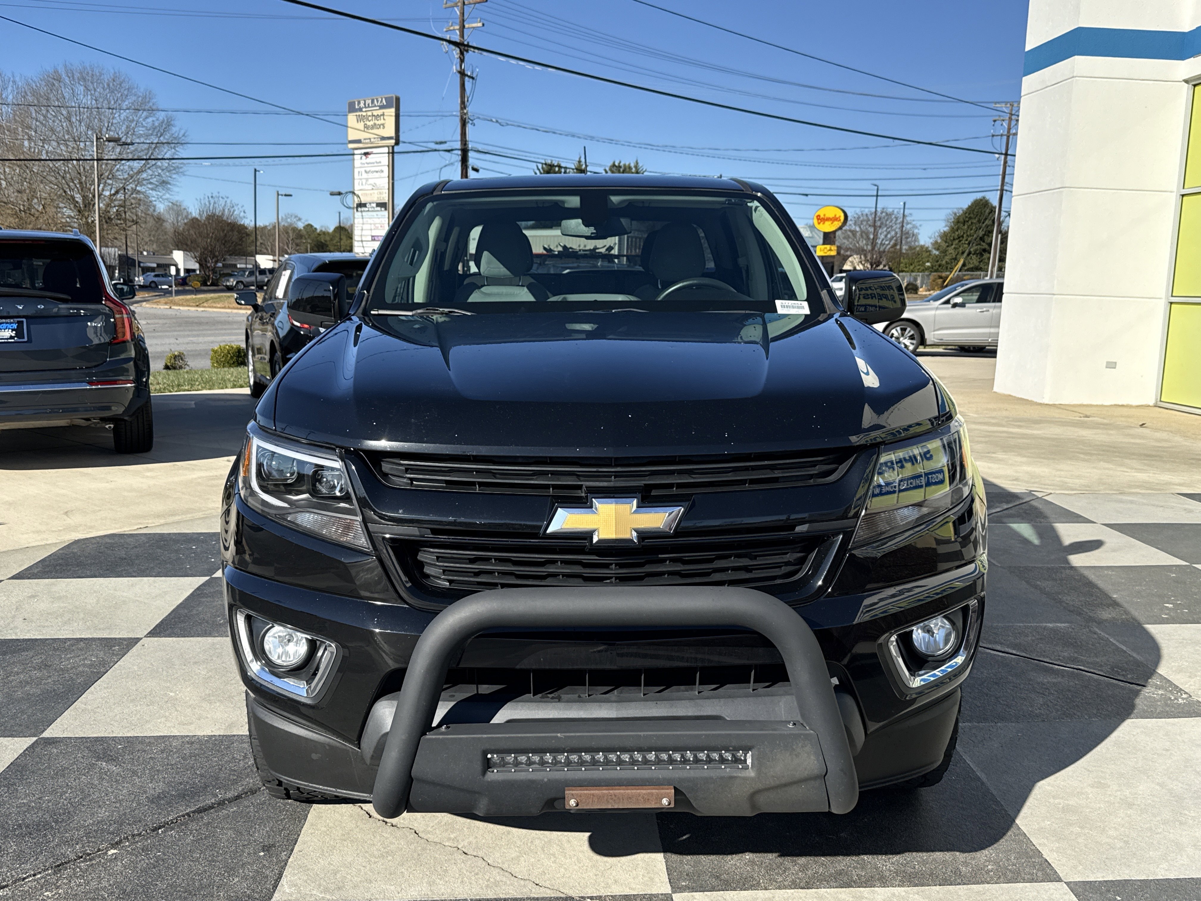 Used 2019 Chevrolet Colorado W/T w/ Custom Special Edition image 3