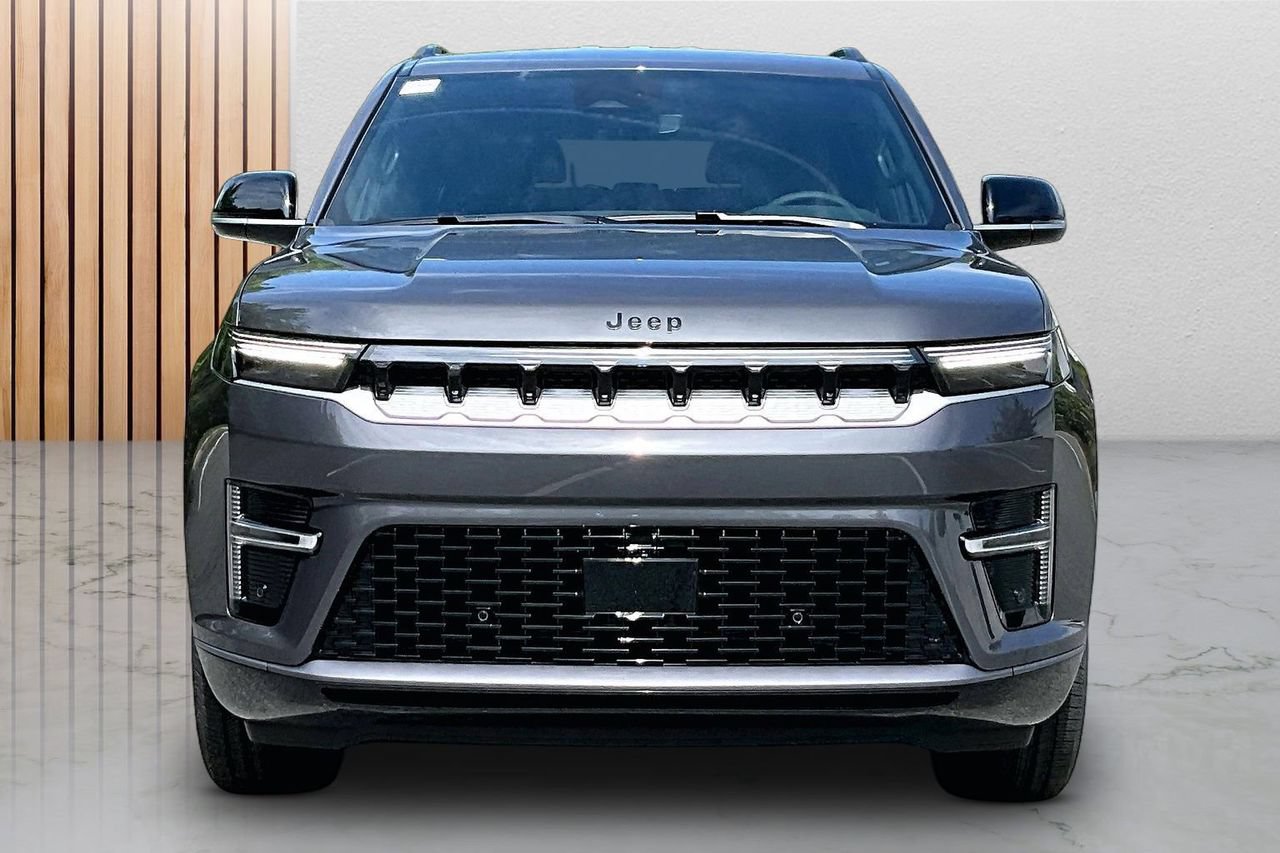 New 2026 Jeep Grand Wagoneer 4WD image 3