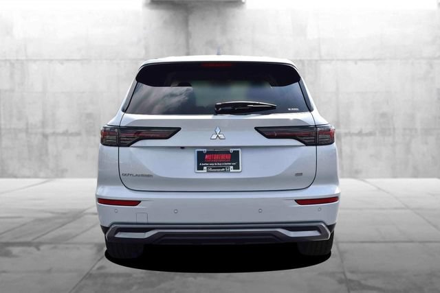 Used 2025 Mitsubishi Outlander SE AWD/4WD image 6