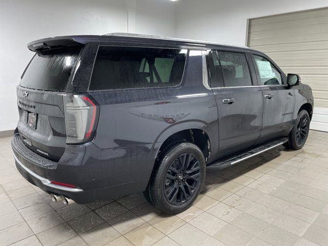 New 2026 Chevrolet Suburban Premier image 6