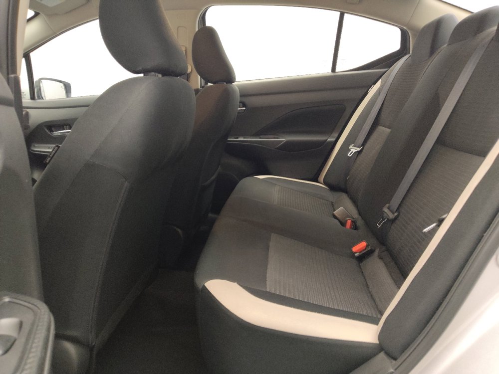 Used 2021 Nissan Versa SV FWD image 18
