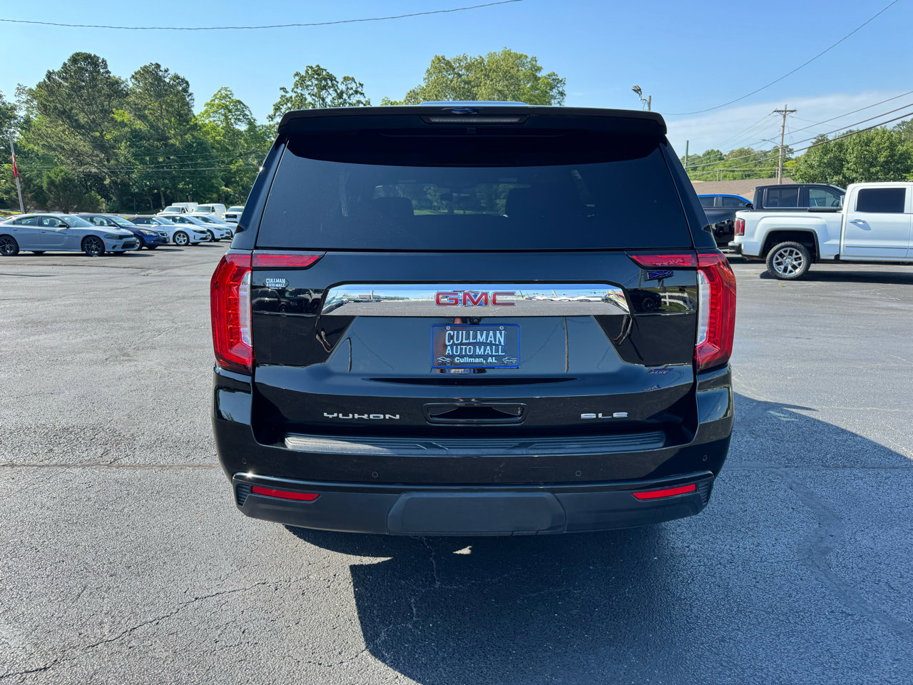 Used 2022 GMC Yukon SLE image 7