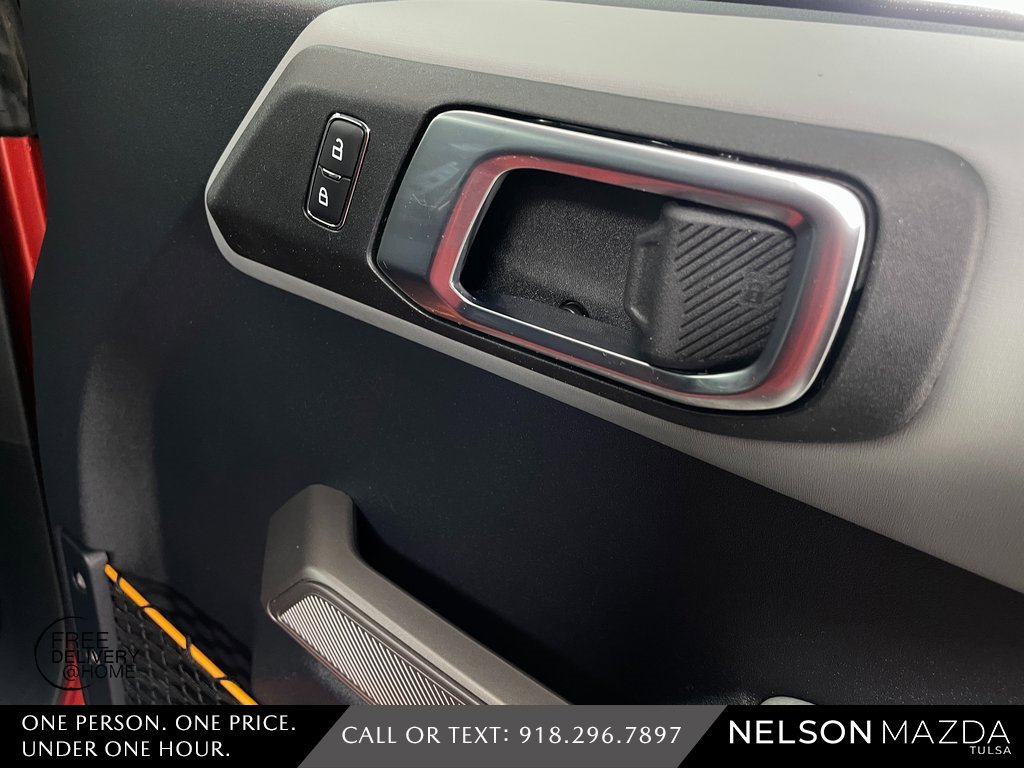 Used 2023 Ford Bronco Badlands image 45