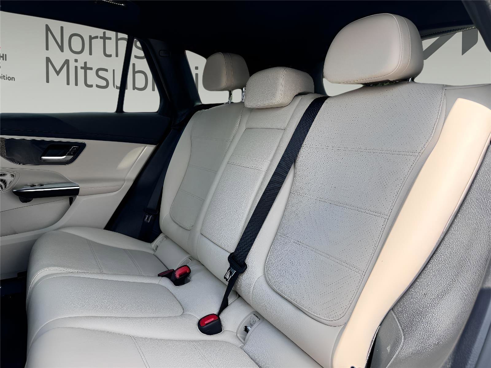 Used 2023 Mercedes-Benz GLC 300 4MATIC image 19