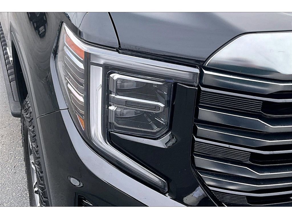Used 2024 GMC Sierra 1500 AT4 w/ Technology Package image 26