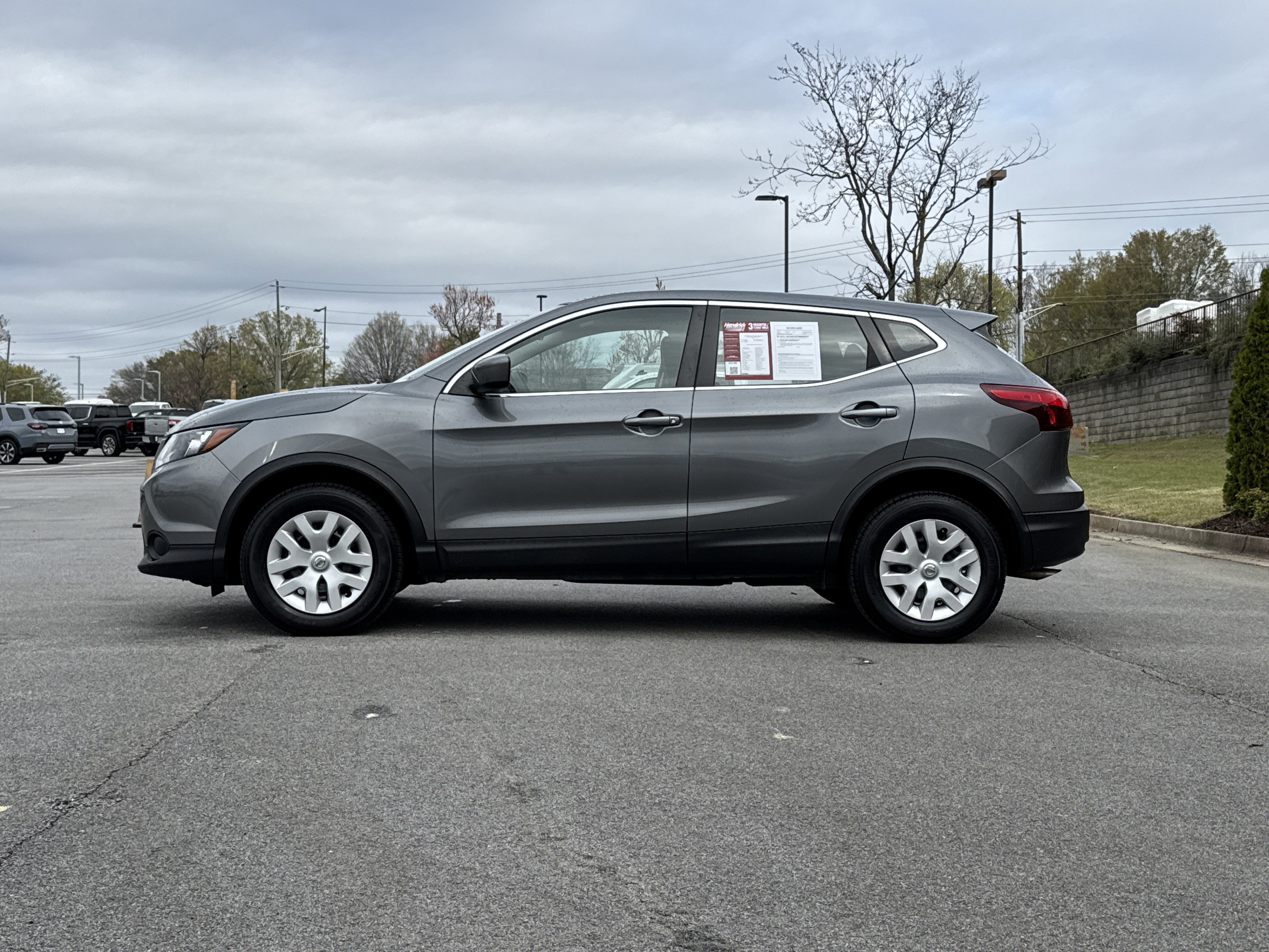 Used 2019 Nissan Rogue Sport S image 7
