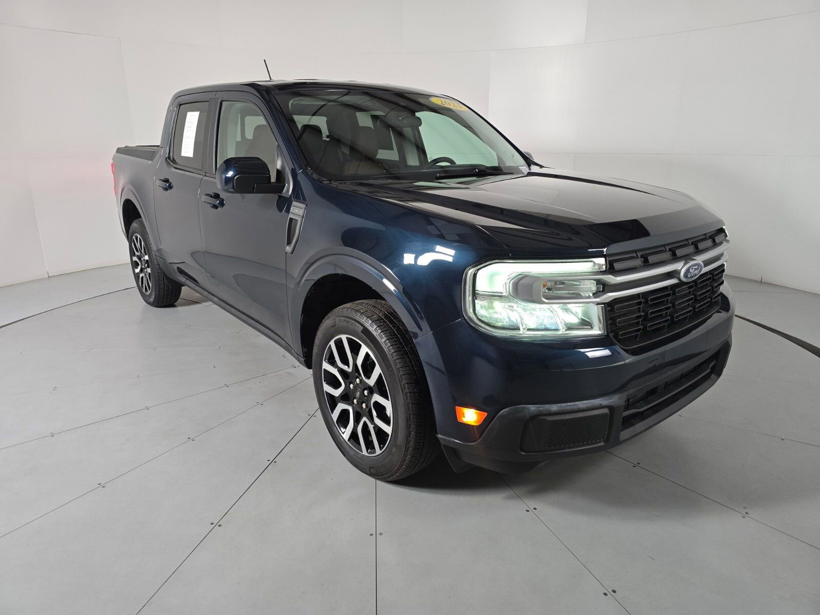 Used 2023 Ford Maverick Lariat w/ Lariat Luxury Package image 7