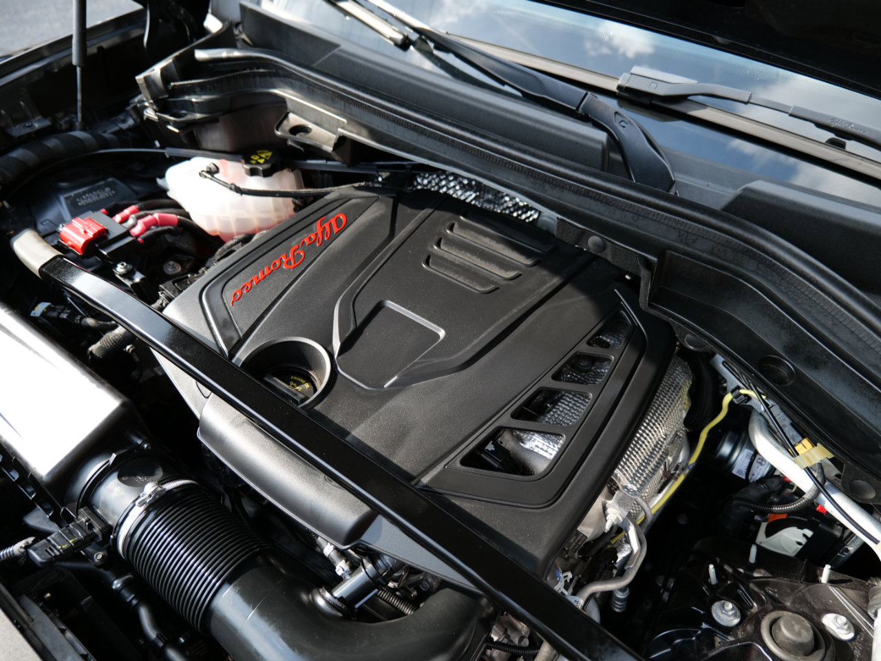 Used 2023 Alfa Romeo Stelvio Veloce image 56