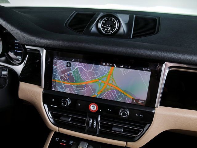 New 2025 Porsche Macan image 19