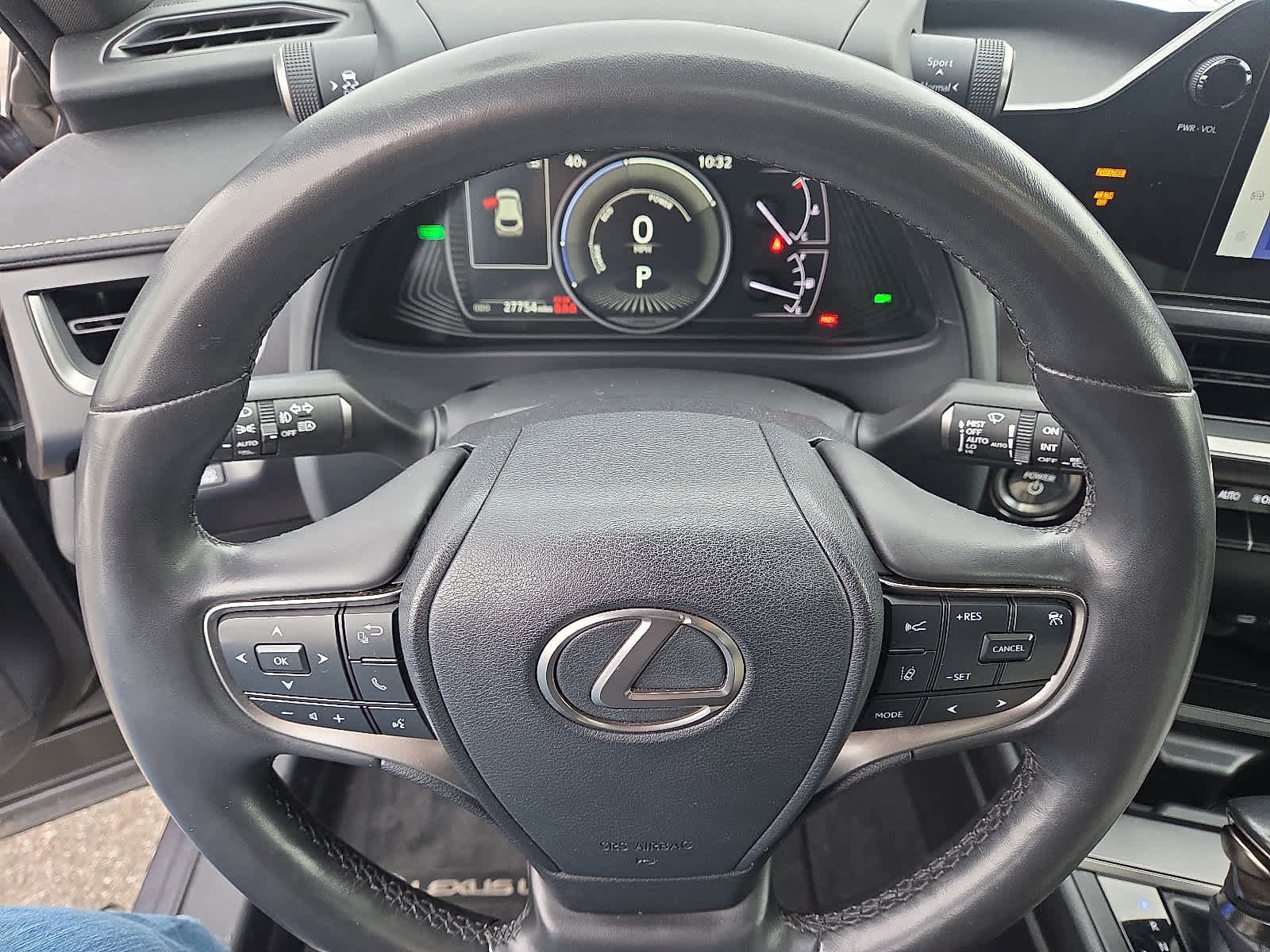 Used 2024 Lexus UX 250h F Sport image 21