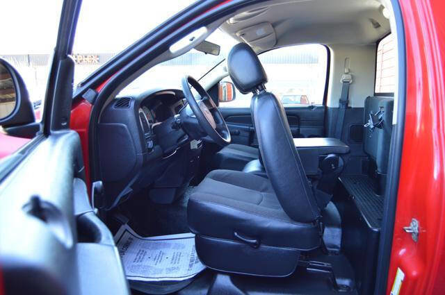 Used 2005 Dodge Ram 1500 Truck ST w/ Trailer Tow Group image 13