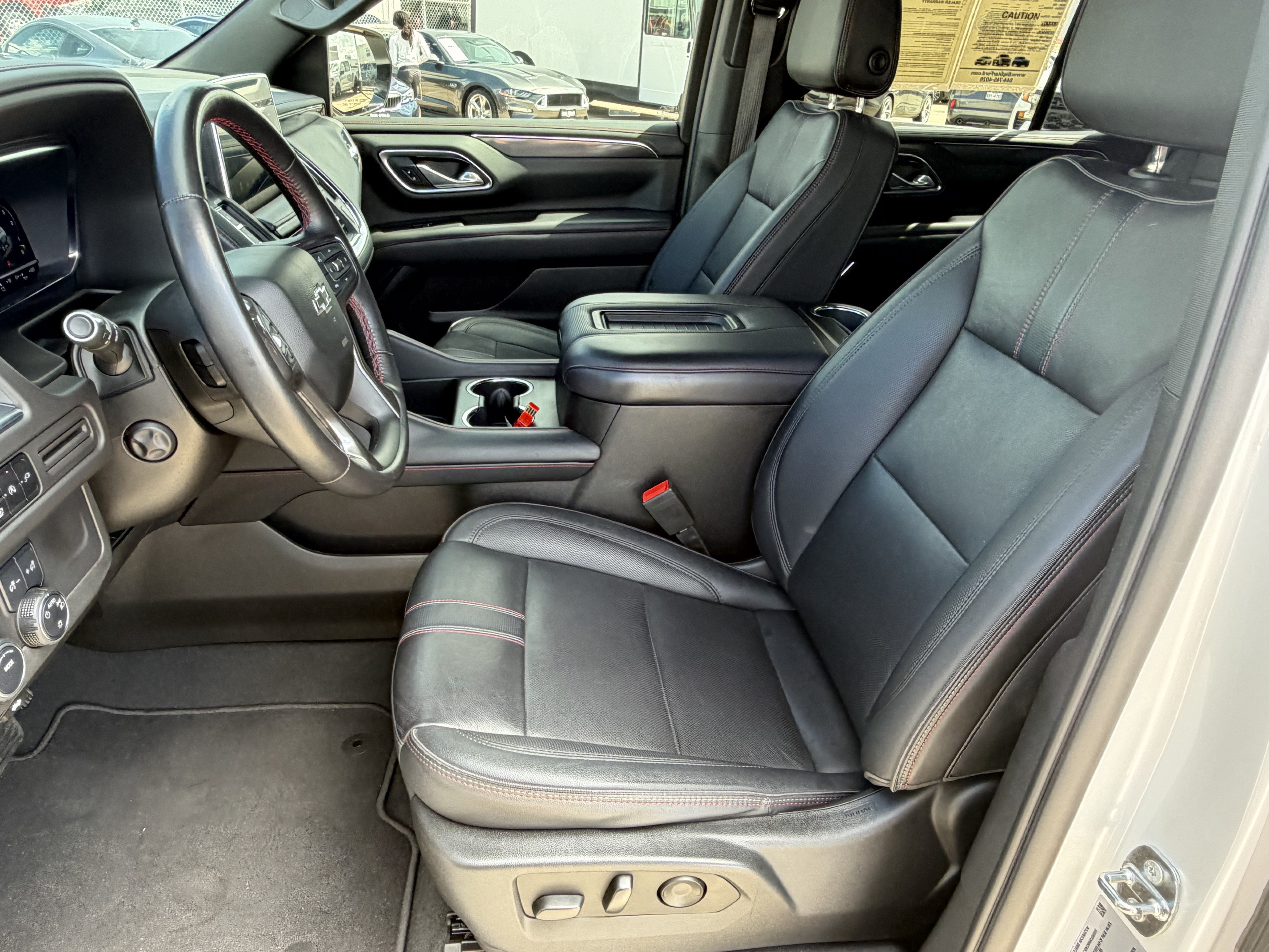 Used 2022 Chevrolet Tahoe RST w/ Luxury Package RWD image 26