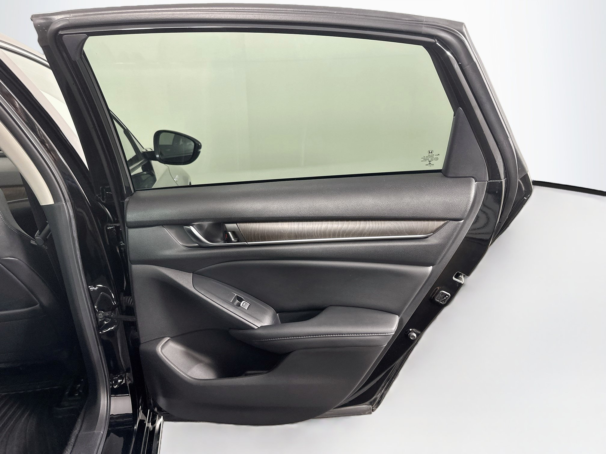 Used 2021 Honda Accord EX-L image 30