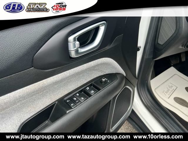 Used 2022 Jeep Compass Latitude AWD/4WD image 11