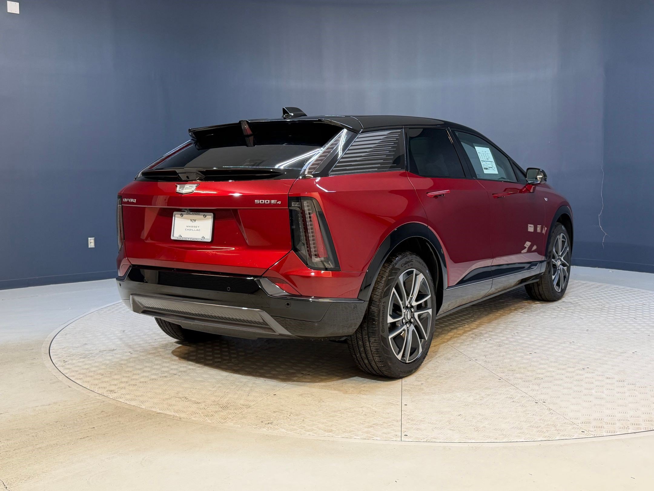 New 2025 Cadillac Optiq Sport 2 w/ LPO, Floor Liner Package image 8