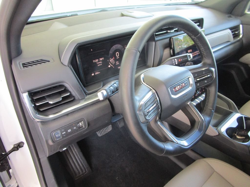 Used 2026 GMC Terrain Elevation w/ Elevation Premium Package FWD image 25