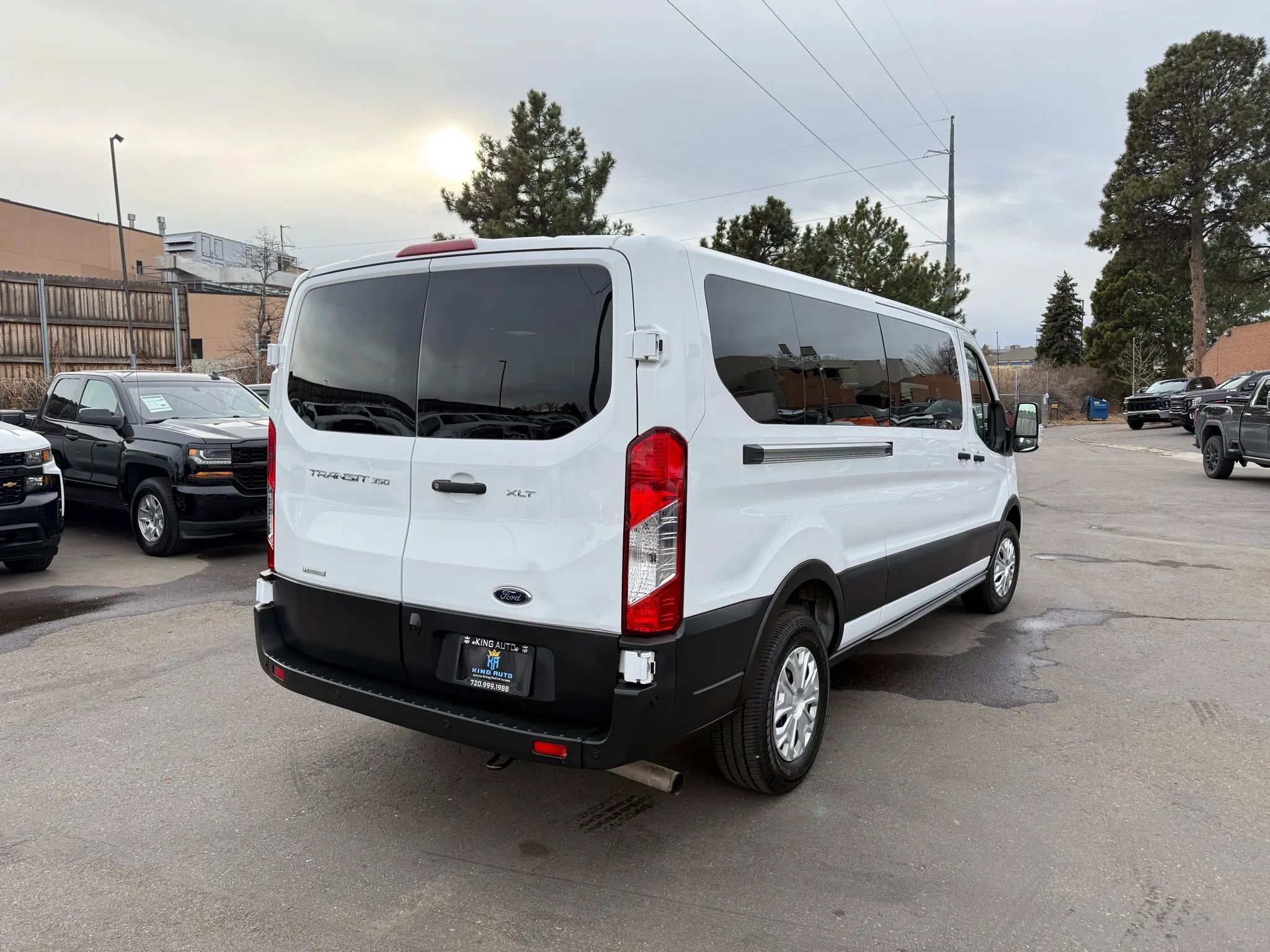 Used 2023 Ford Transit 350 XLT image 7