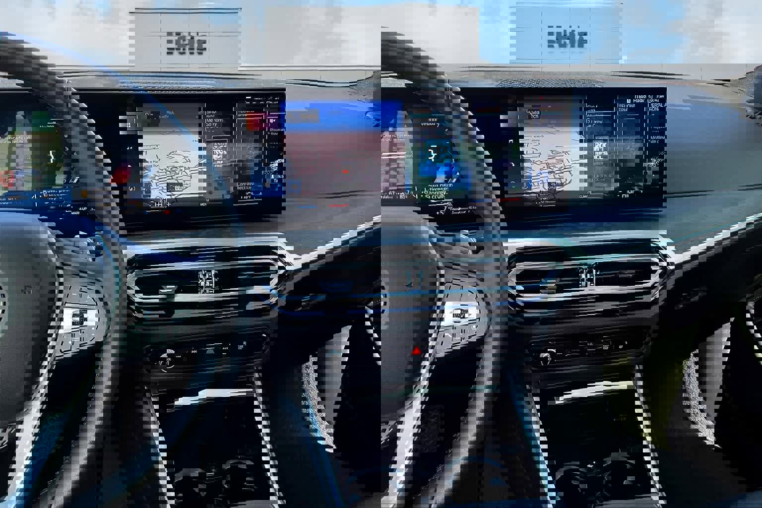 Used 2024 BMW 330i xDrive 330i xDrive w/ Convenience Package image 13