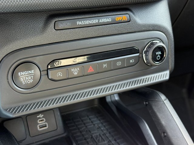 Used 2025 Ford Bronco Sport Badlands image 30