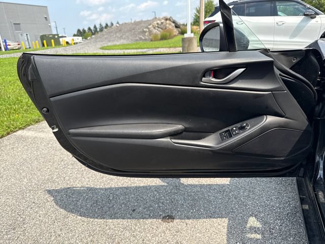 Used 2024 MAZDA MX-5 Miata Sport RWD image 17